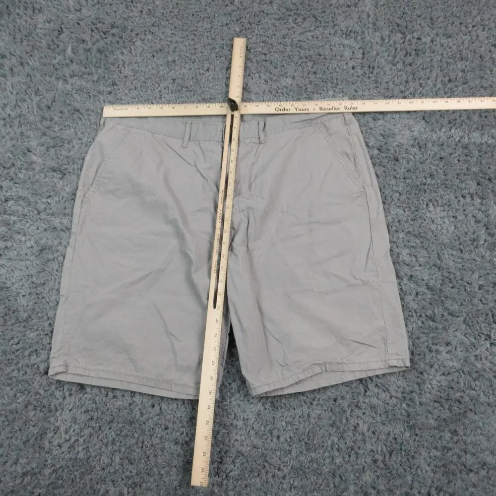 Levi Strauss & Co. Shorts Mens 42 Gray Chino Flat Front Casual Summer 42x9.5*